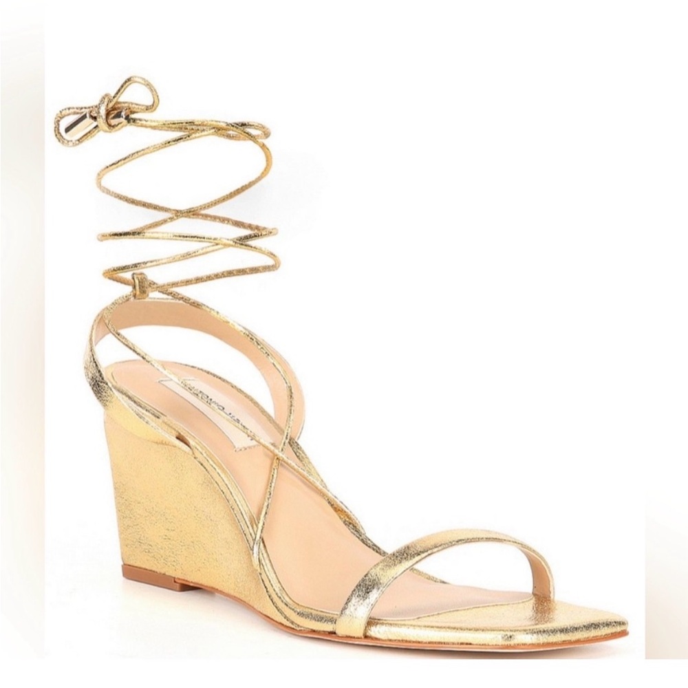 Antonio Melani Maryamm Gold Metallic Wedge Heels Never worn